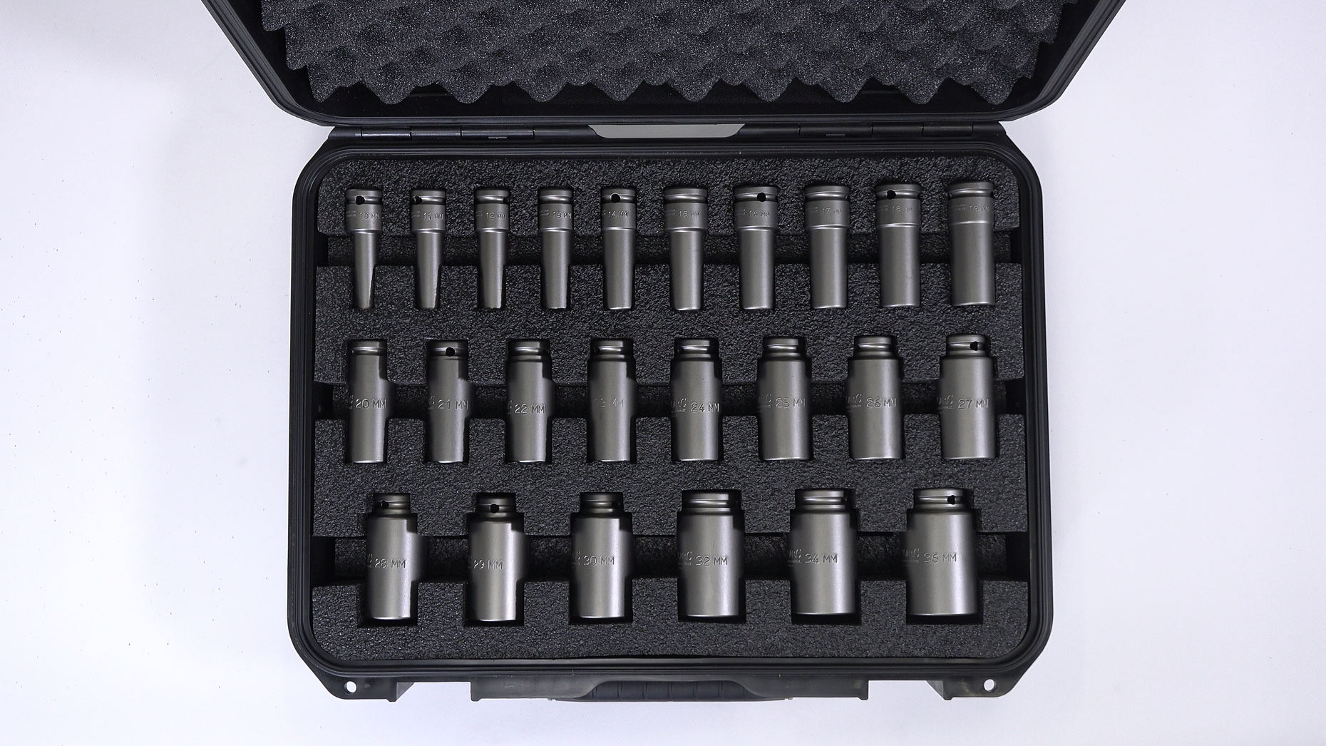 24 Piece Deep Well Socket Set Set Carry Case - M10 to M36 – HYTORC ...